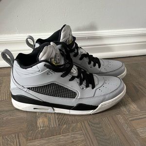 Air Jordan flight 9.5 Men’s size 10.5 with box.
